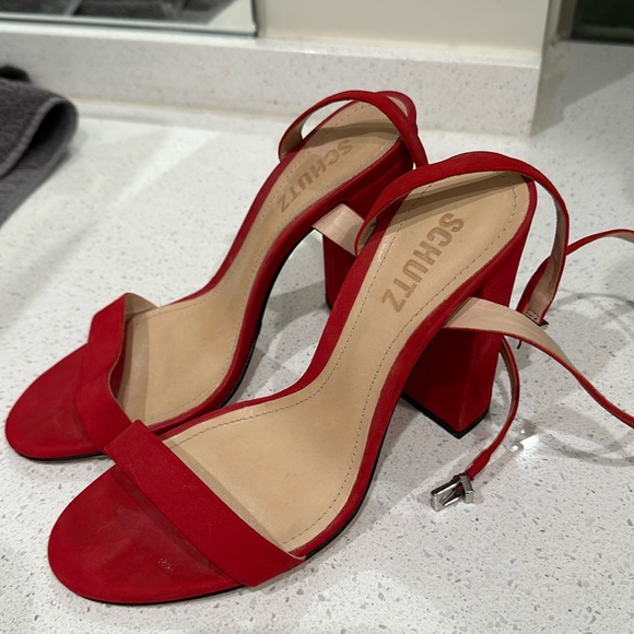 Read slightly worn heels with wrap strap - Picture 1 of 1